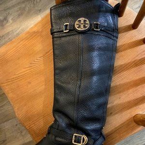 TORY BURCH BLACK BOOTS  WITH LARGE GOLD LOGO EXCELLENT CONDITION